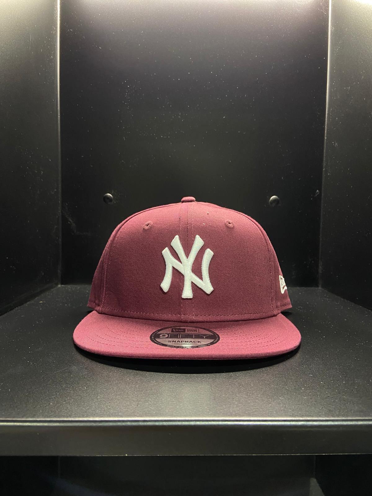 Cappello NewEra visiera diritta