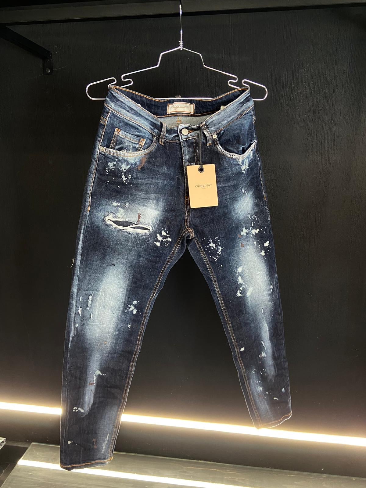 Jeans Different