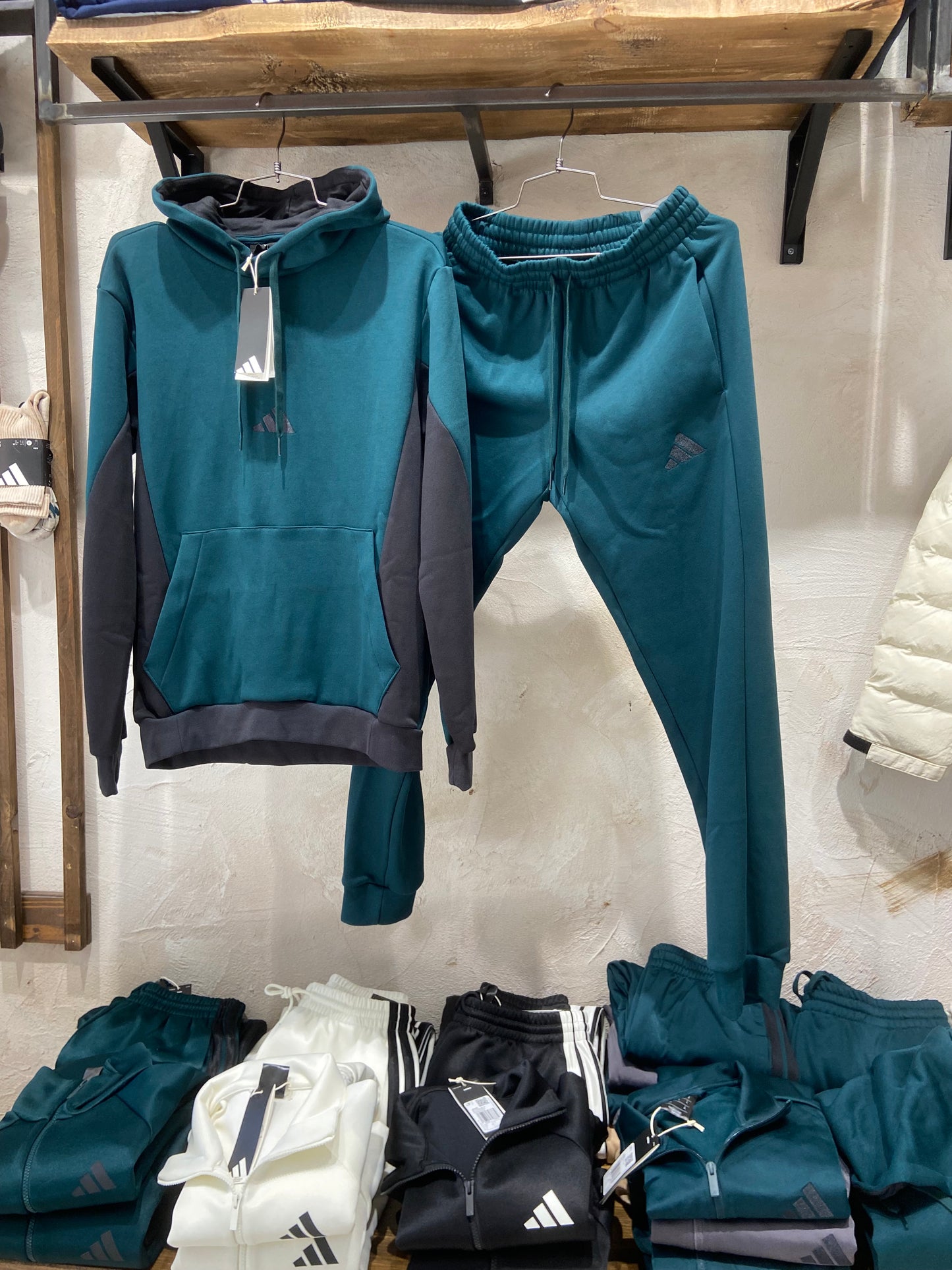 Tuta completa Adidas