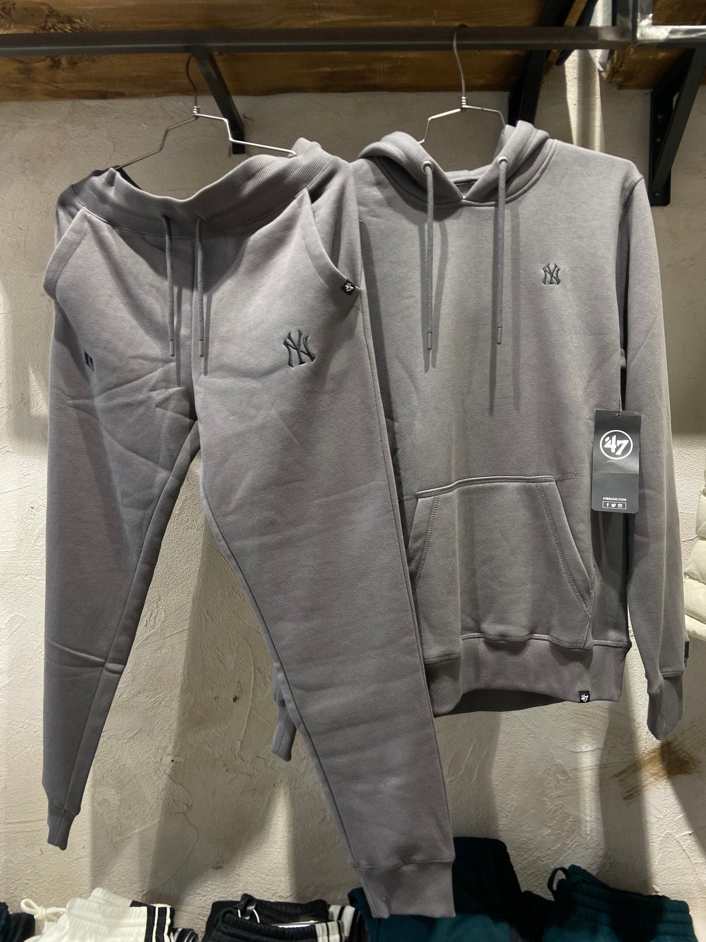 Tuta completa 47’ Brand