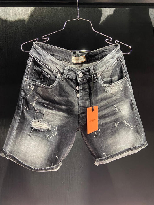 Bermuda Jeans Different