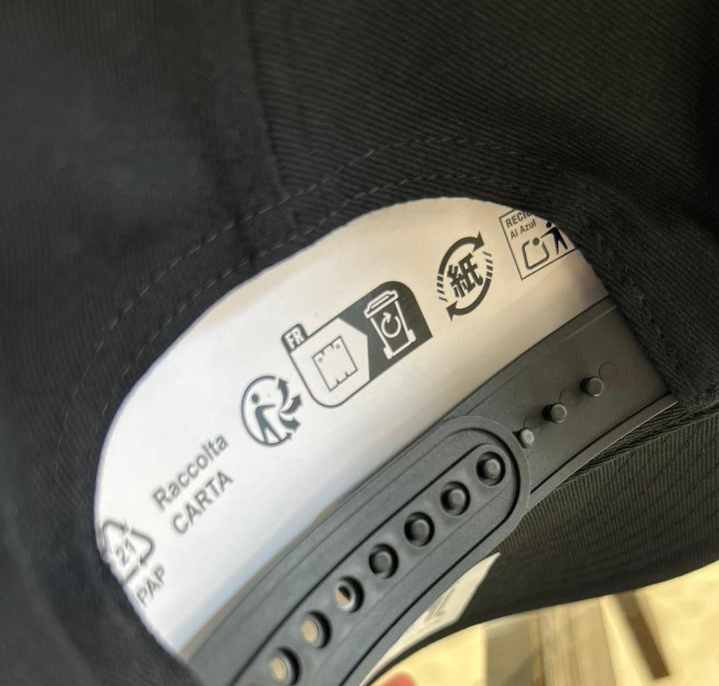 Cappello 47’ tot Black frase tono su tono