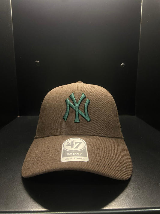 Cappello 47’ con dettaglio verde Gucci