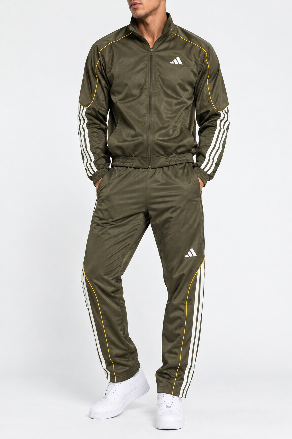 Tuta Adidas 2026 completa con Bande finiture. Mod Tabacco