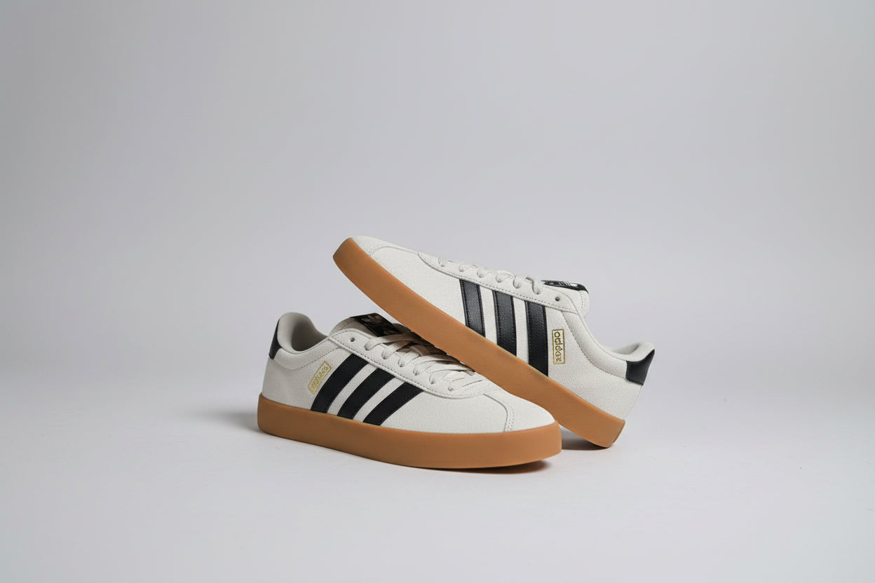 Scarpa Adidas VL court bianca